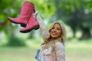 outfits to wear with cowboy boots